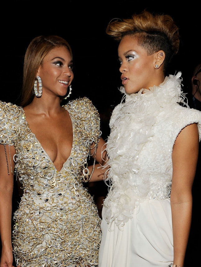 rihanna vs beyonce whos best actresse and beauty sexy hot 