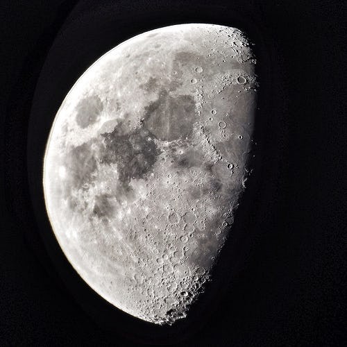 People Are Tricking Out Their iPhones With Telescopes and Taking