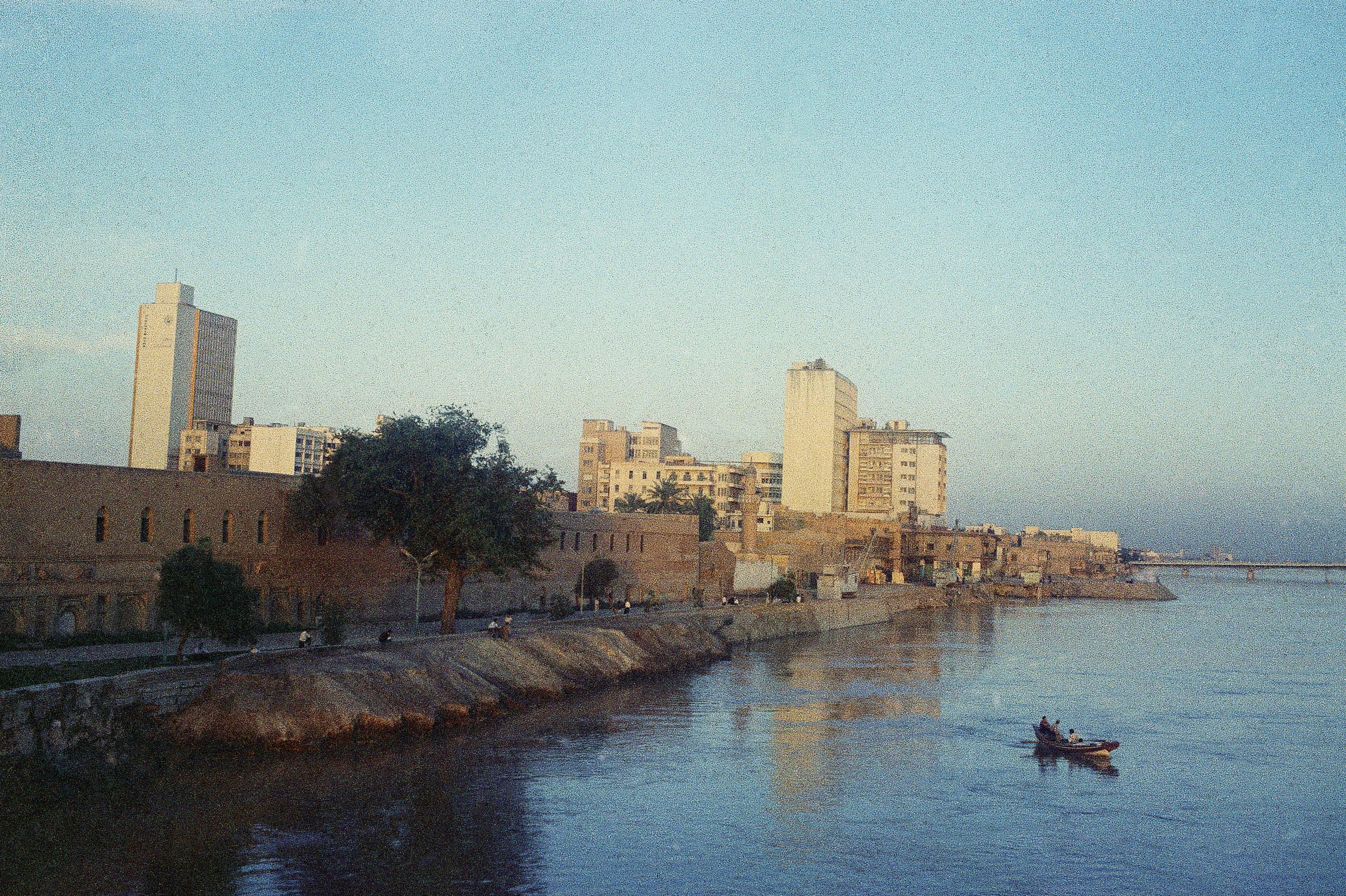 8 Vivid Photos That Show What Iraq Looked Like Before It Was Destroyed