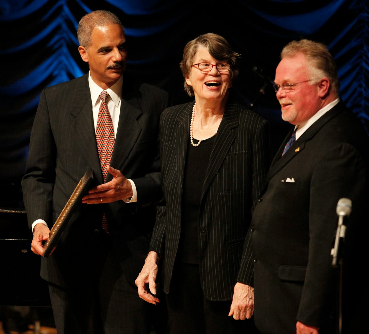 What Does The Attorney General Do 5 Things To Know