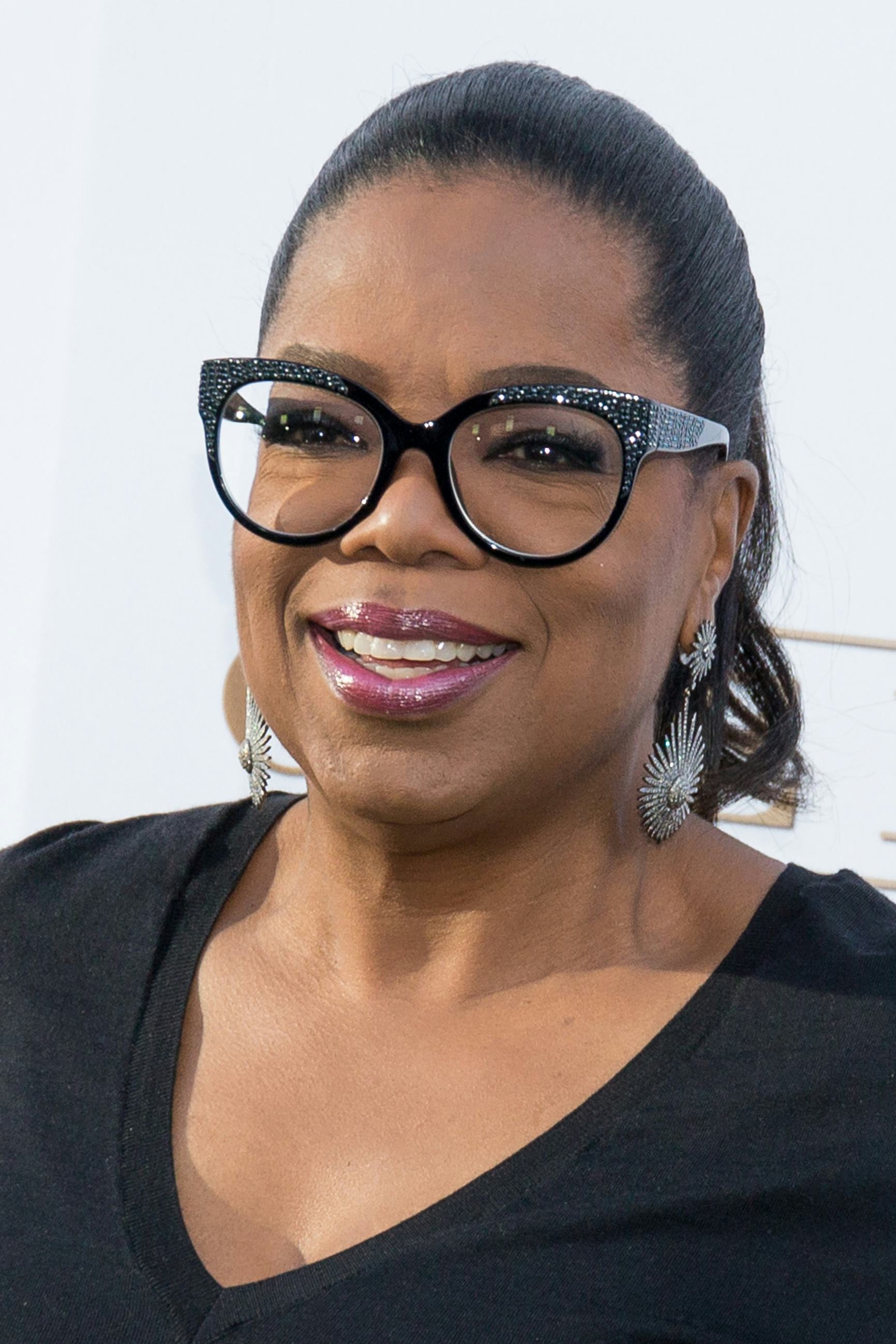It's time to talk about Oprah's truly incredible glasses collection