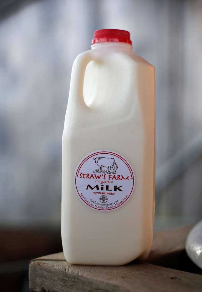 is-raw-milk-safe-here-s-why-the-dairy-product-is-so-controversial