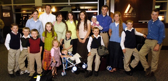 TLC Officially Cancels '19 Kids and Counting' After Josh Duggar Revelations