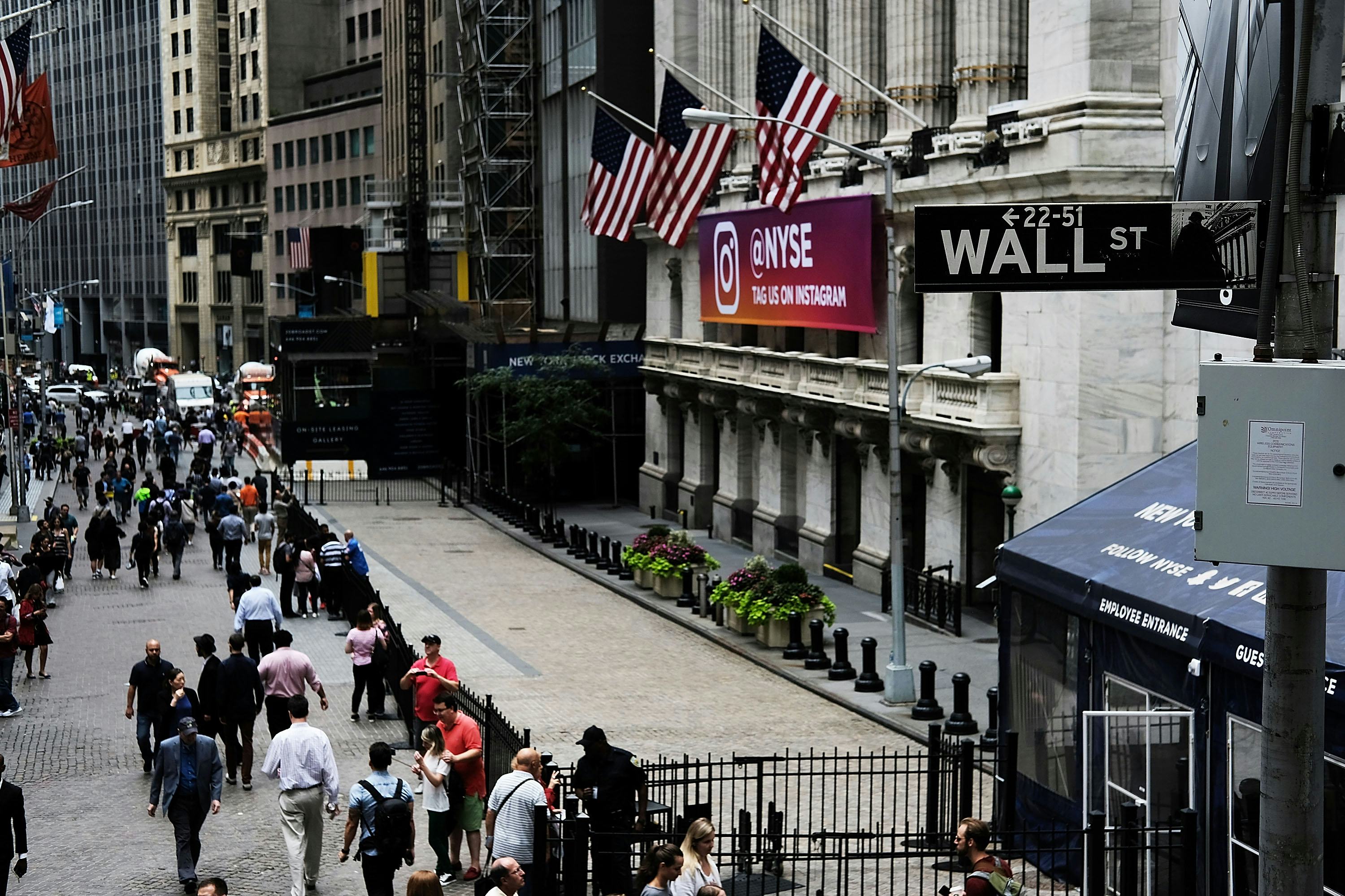 Wall Street salaries are the highest they’ve been since the financial crisis