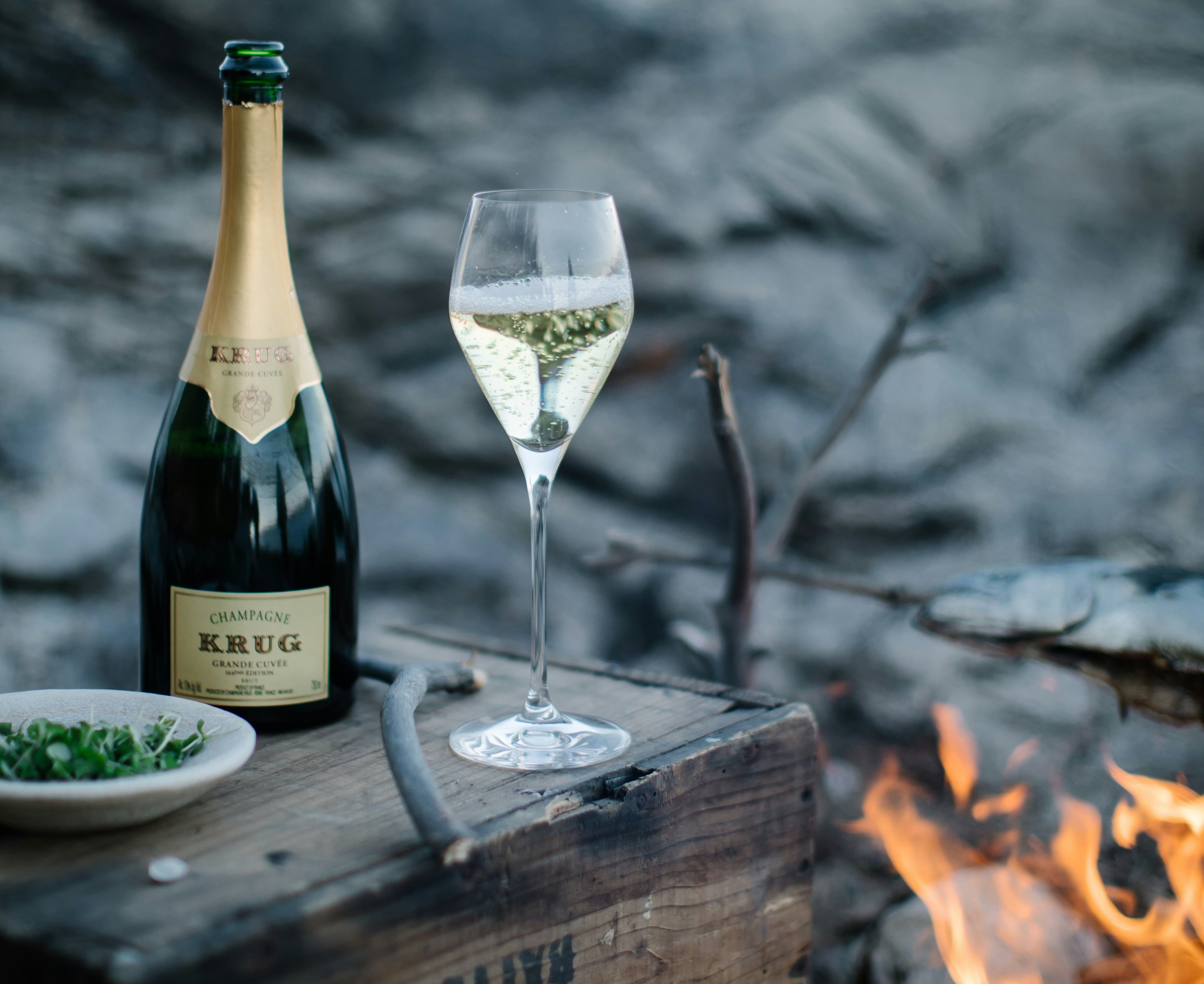 The only type of wine glass that really matters, according ...